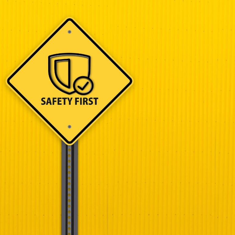 Cartello di pericolo che rappresenta l'attenzione per la sicurezza alimentare e sul lavoro di TCertifico.